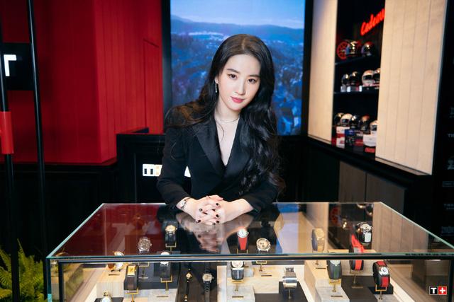 Căn bệnh khiến Lưu Diệc Phi chịu nhiều đau đớn suốt hơn 10 năm-3