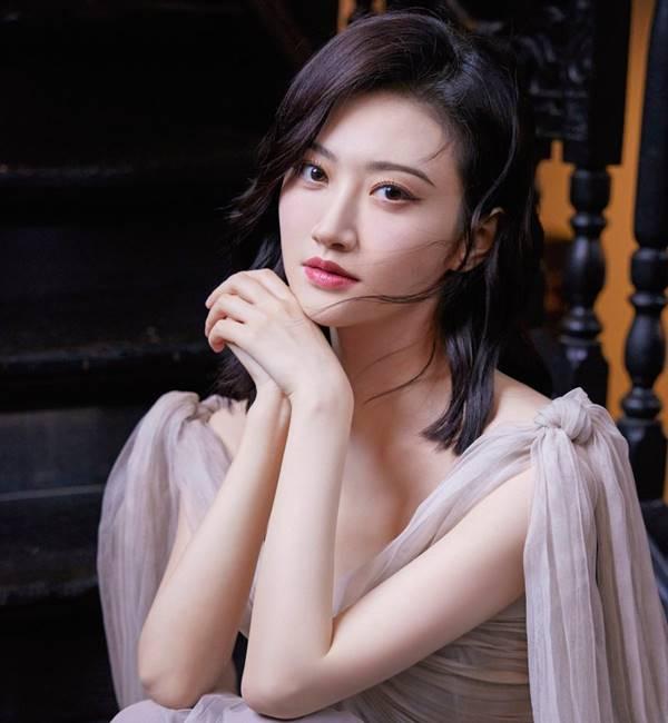 Cảnh Điềm xinh đẹp nhưng diễn xuất nay lên mai xuống-1