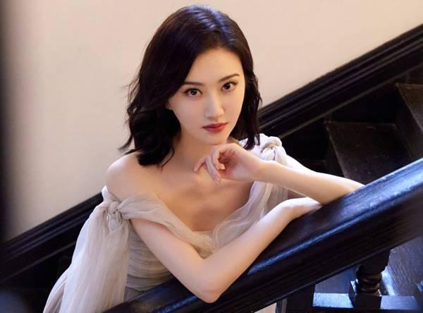 Cảnh Điềm xinh đẹp nhưng diễn xuất nay lên mai xuống-2