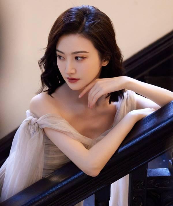 Cảnh Điềm xinh đẹp nhưng diễn xuất nay lên mai xuống-3