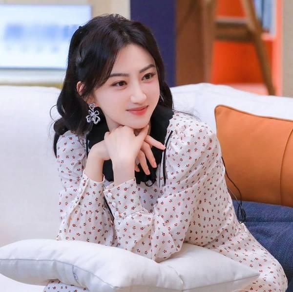 Cảnh Điềm xinh đẹp nhưng diễn xuất nay lên mai xuống-9