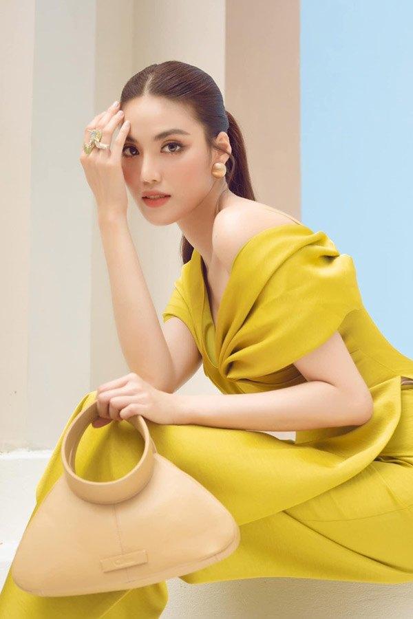 Mặc chung áo dài với Lan Khuê, Khánh Vân bị chê nhạt nhẽo-3