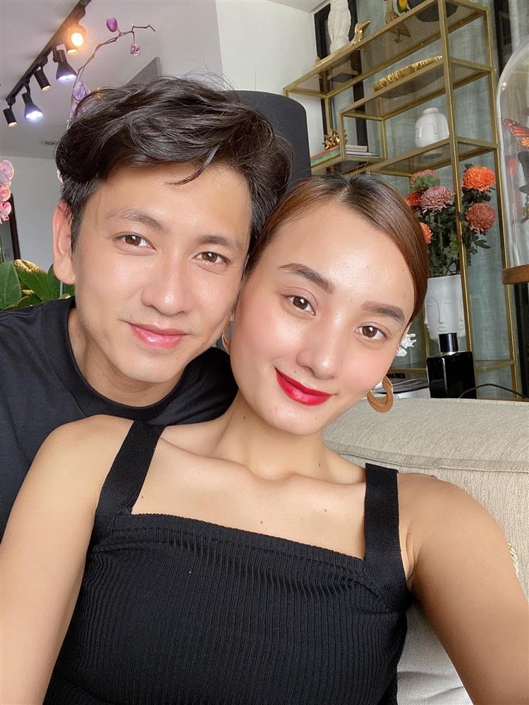 Lê Thúy khoe phần lớn ngực vẫn bị phán như đàn ông-11