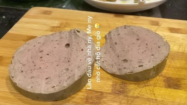 Mẹ người yêu nhờ cắt giò, cô gái chết sững sau nhát dao đầu tiên-2