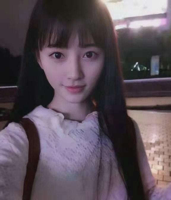 Mặt mũi Cúc Tịnh Y 10 năm trước có gì nổi bật mà lên hotsearch?-6