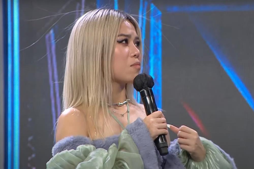 Trấn Thành bị Tlinh mắng thiếu tinh tế ngay trên sóng trực tiếp-1