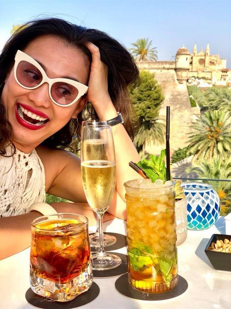 Hoa hậu Việt Nam đẹp lệch chuẩn, sang Mỹ làm nông dân hiện ra sao?-11