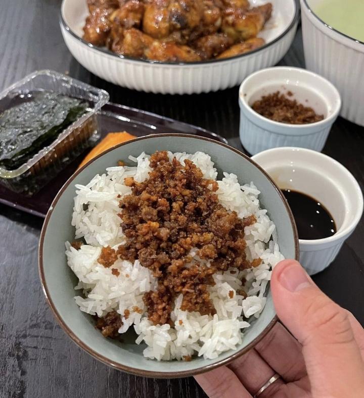 Chợ nhà giàu Hà Nội ngoài gà ngậm hoa hồng còn có 5 món cực ngon-1