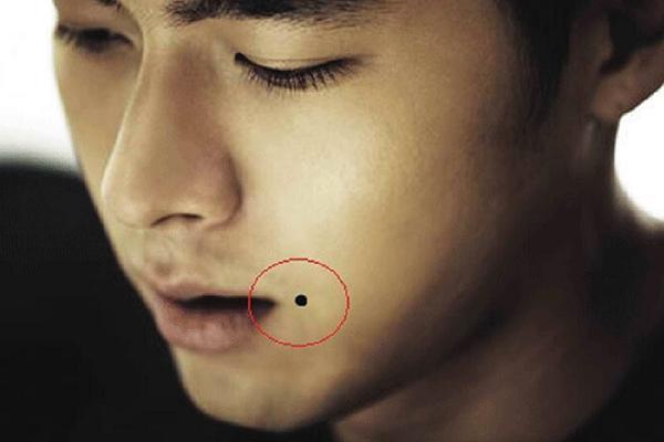 Những vị trí nốt ruồi của đàn ông chị em cân nhắc tránh xa-1