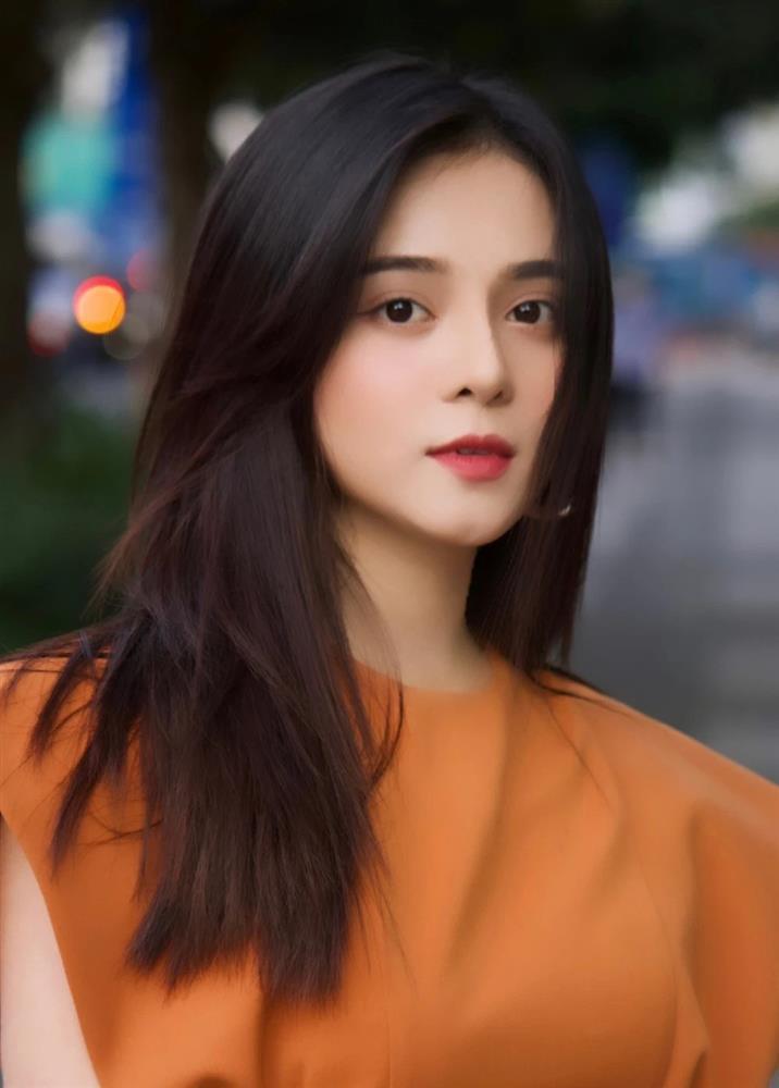 Cô gái Kiwi náo loạn họp báo Lan Ngọc, Nhã Phương là ai?-1