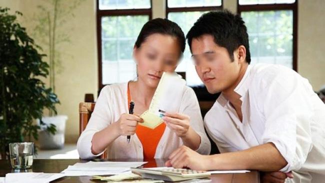 Chồng sắm Tết nhà ngoại lệch đằng nội, vợ làm 1 việc tỉnh ngộ luôn-1