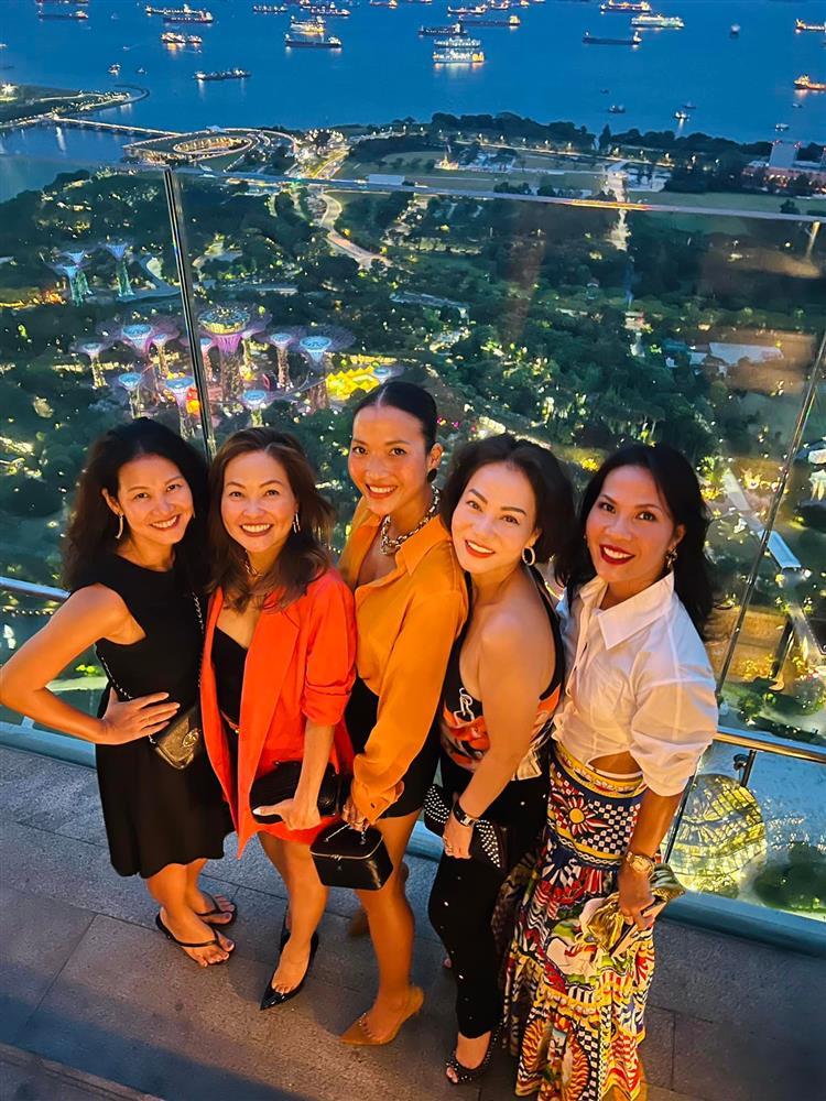 Phản ứng Thu Minh khi nhìn lại bức ảnh bị chê phản cảm-3