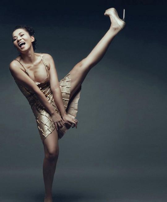 Phản ứng Thu Minh khi nhìn lại bức ảnh bị chê phản cảm-5