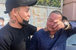 Ra tù sau 22 năm, Hải 'Bánh' bật khóc trước cổng trại giam