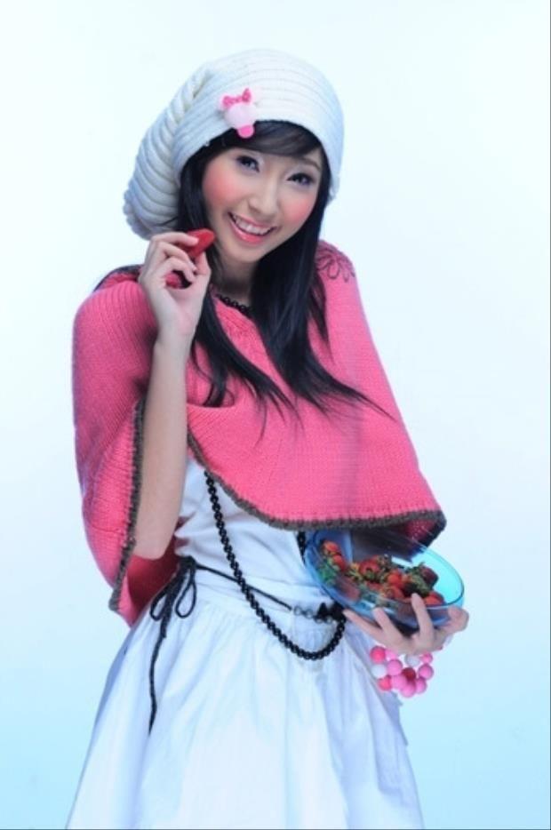 Kỳ Duyên, Khổng Tú Quỳnh đổi style 180 độ: Hở bạo thành đam mê-1