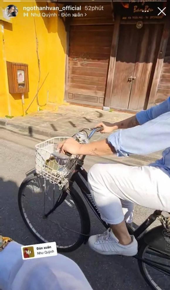 Du hí cuối năm, Ngô Thanh Vân và bồ kém 11 tuổi đồ đôi tình tứ-3