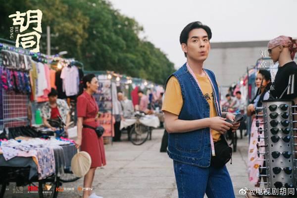 Biểu cảm Triệu Lộ Tư ra sao mà bị ví với búp bê ma Annabelle?-6