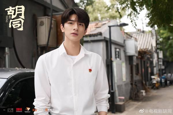 Biểu cảm Triệu Lộ Tư ra sao mà bị ví với búp bê ma Annabelle?-7