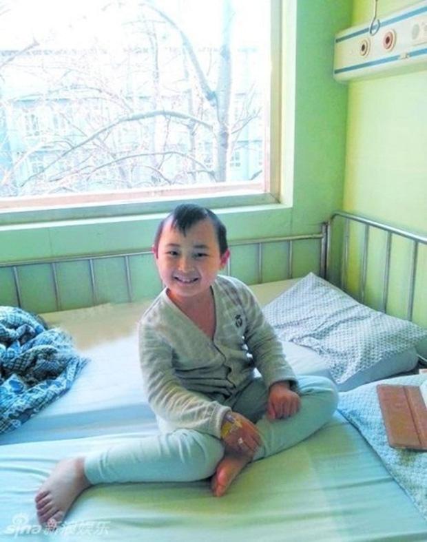 Búp bê ảnh Tết gây sốt 10 năm trước đã qua đời-4