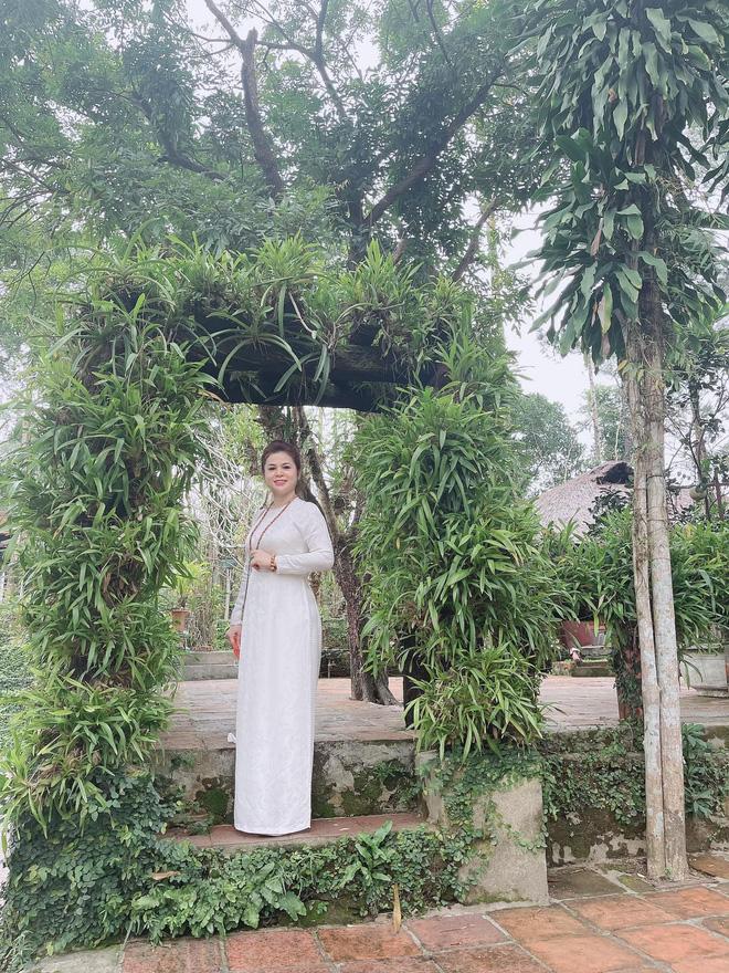 Vợ cũ ông Đặng Lê Nguyên Vũ khoe nhan sắc lạ ở tuổi 49-3