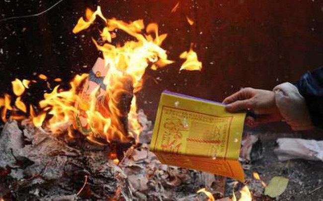 Cúng hóa vàng tiễn gia tiên cần lưu ý những gì?-2