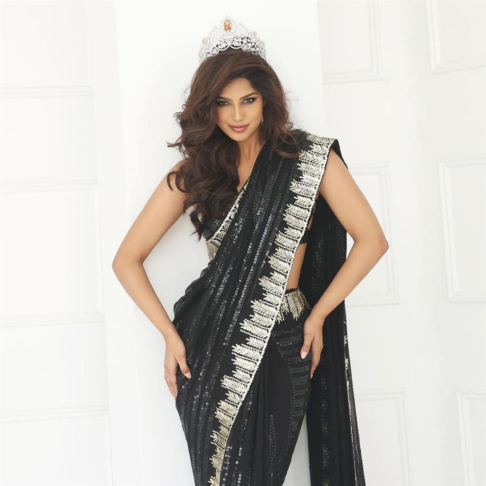 Miss Universe 2021 bị bóc mẽ body ú nu khác xa ảnh đã chỉnh sửa-1