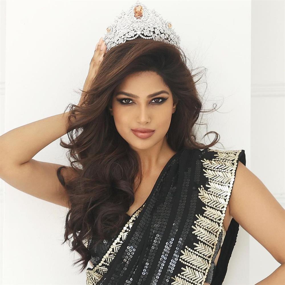 Miss Universe 2021 bị bóc mẽ body ú nu khác xa ảnh đã chỉnh sửa-4