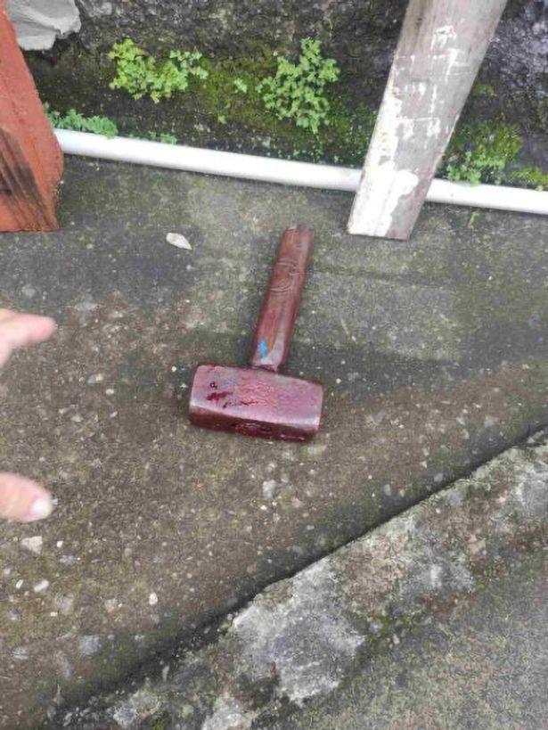 Trở về dọn đồ sau khi ly hôn chồng cũ, vợ rơi vào bẫy chết người-2