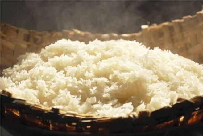 Mẹo nấu xôi ngon cho mâm cỗ cúng Tết-4