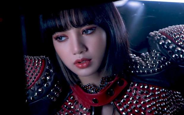 Cỗ máy nhảy đời đầu chọn Lisa (BLACKPINK) là vũ công nữ xuất sắc nhất Kpop-1