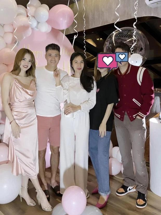 Công Vinh - Thuỷ Tiên lộ diện tươi rói giữa ồn ào bị hàng xóm kiện-1