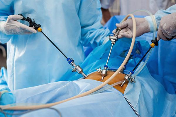 Mâu thuẫn gia đình, người phụ nữ nuốt 12,5 triệu vào bụng-1