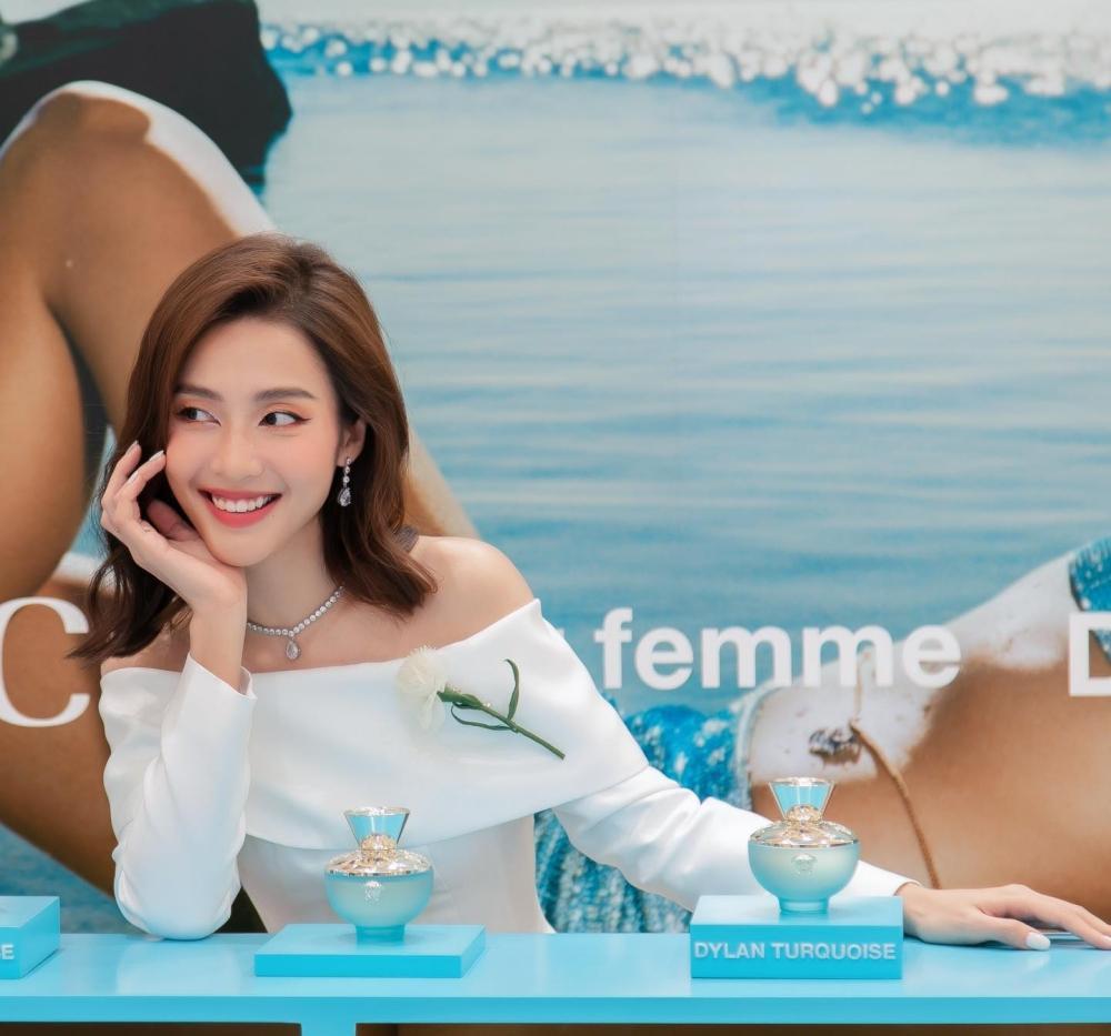 Chiếc váy sến rện của Đỗ Hà có tận 5 cô thi nhau mặc, ai hơn ai?-10