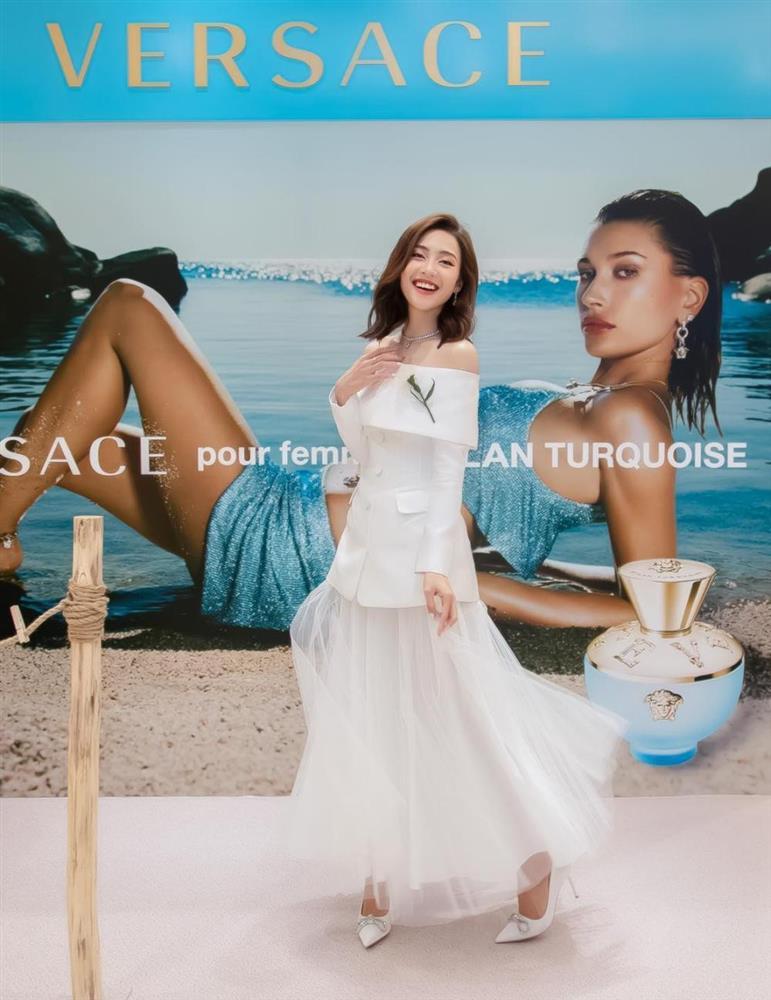 Chiếc váy sến rện của Đỗ Hà có tận 5 cô thi nhau mặc, ai hơn ai?-11