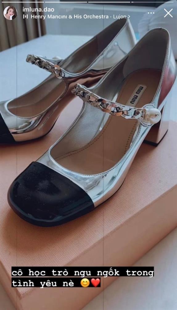 Hết nội y sexy, Đào Bá Lộc sắm 3 đôi guốc siêu khủng đón Tết-1