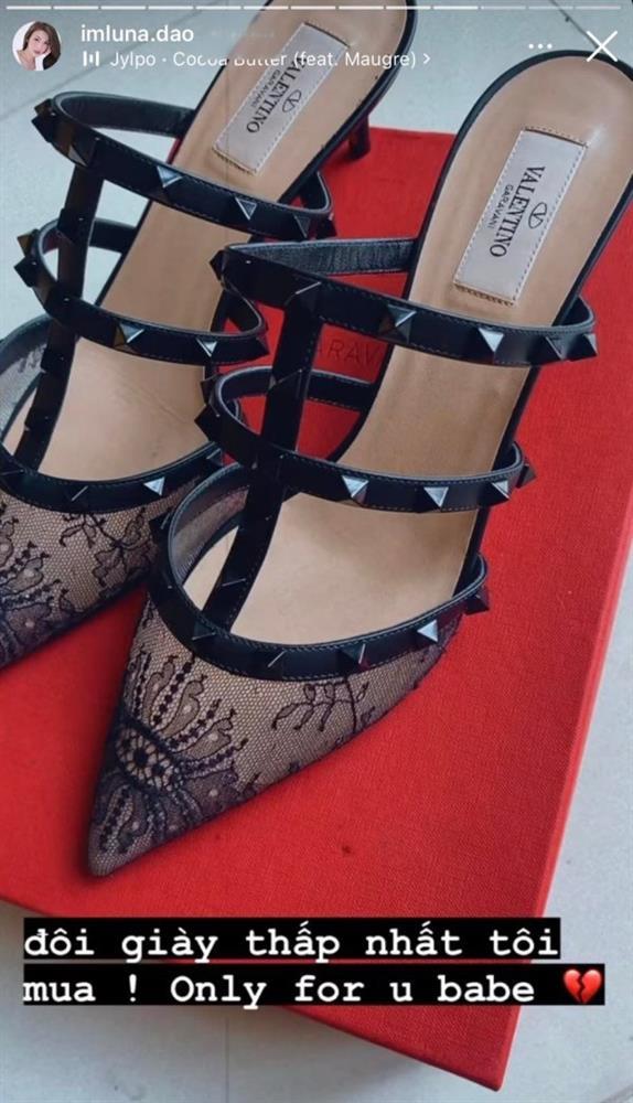 Hết nội y sexy, Đào Bá Lộc sắm 3 đôi guốc siêu khủng đón Tết-2