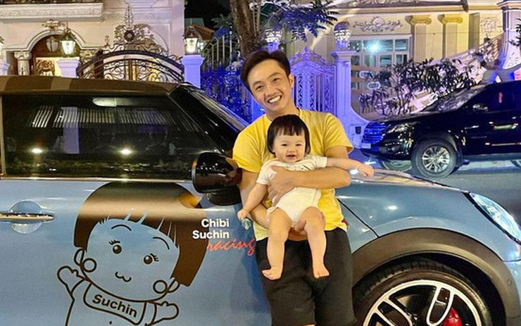 Đàm Thu Trang chở con ra phố bằng xe độc, xưng hô lạ lùng-8