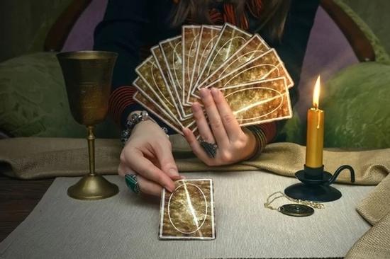 Bói bài Tarot thứ 3 ngày 1/2/2021: Ra cửa gặp quý nhân