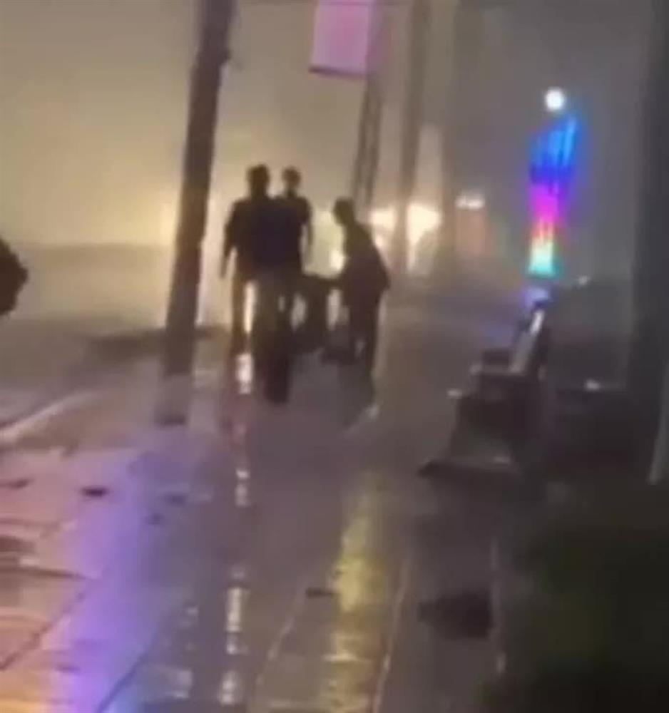 Tạm giam người cha cứa cổ 2 con-1