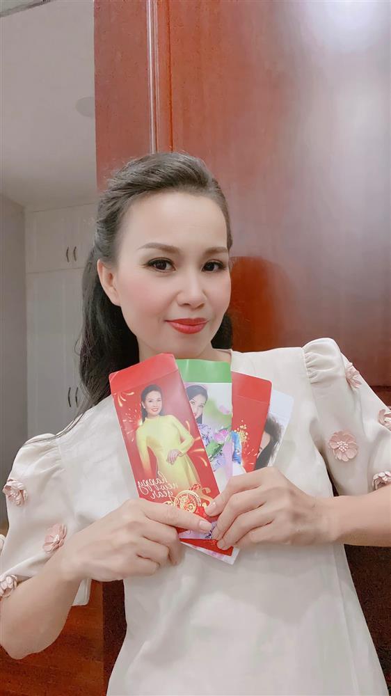 Gặp Á hậu trẻ đẹp, Cẩm Ly chiếm spotlight với nhan sắc U60-10