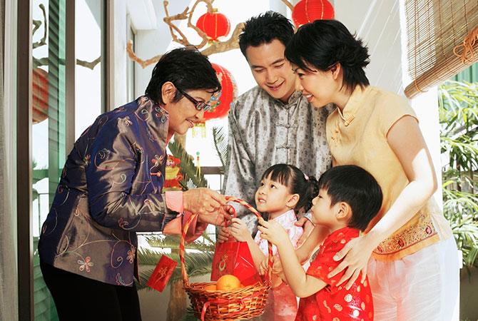 Chọn tuổi hợp mệnh xông nhà tốt nhất năm Nhâm Dần?-2