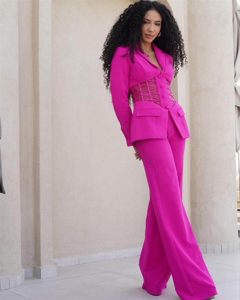 Sắc vóc ấn tượng của Hoa hậu Mỹ nhảy lầu tự tử tuổi 30-7