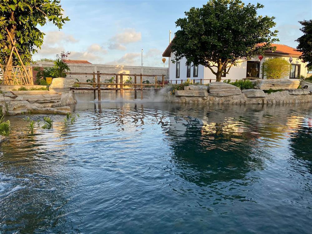 Những sao Việt xây được biệt thự hoành tráng giữa mùa dịch-23