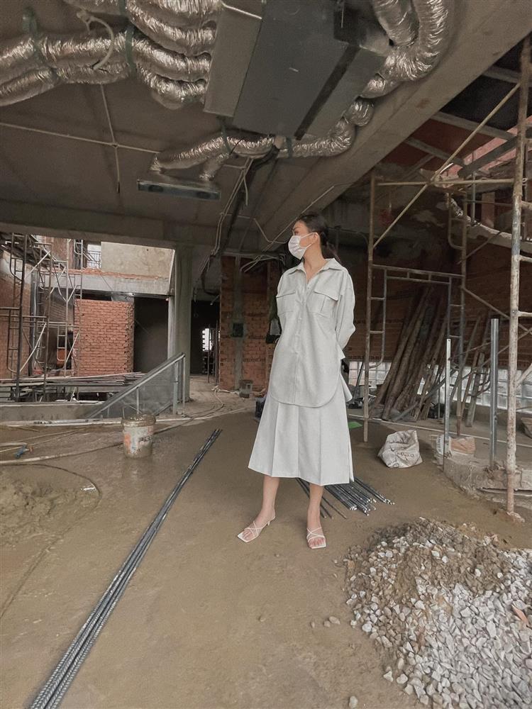 Những sao Việt xây được biệt thự hoành tráng giữa mùa dịch-11