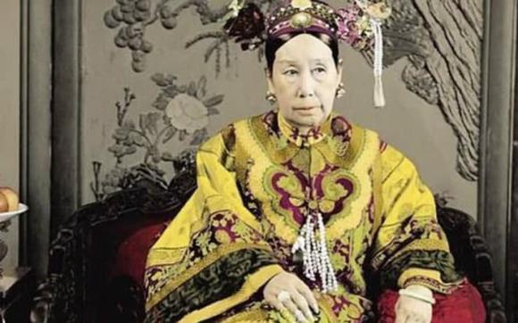 Hậu thế rùng mình vì bữa tiệc Tết giá ngàn vàng của Từ Hi Thái Hậu-1