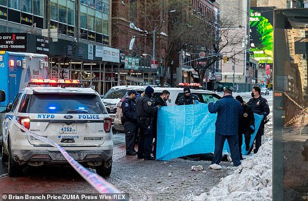 Hiện trường Hoa hậu Mỹ nhảy lầu: Xót xa thi thể nằm lạnh lẽo-8