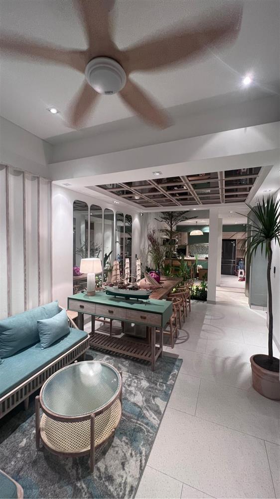 Lý Bình khoe nhà 5 tầng hoàn thiện đón Tết cùng Phương Trinh Jolie-2