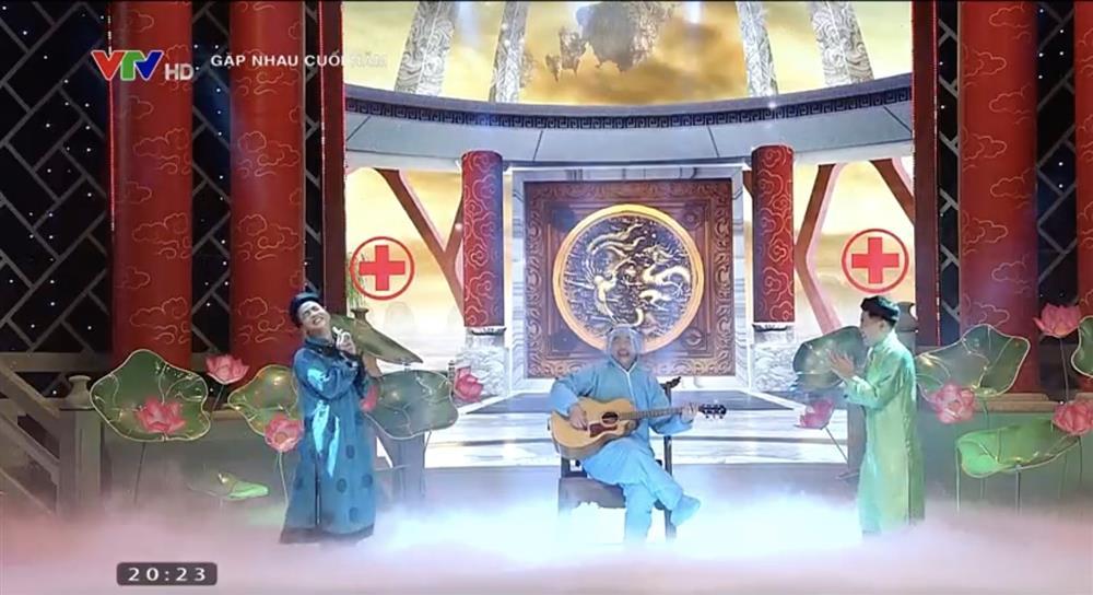 Ngọc Hoàng cosplay Binz xuất hiện cực chất ở Táo Quân 2022-2