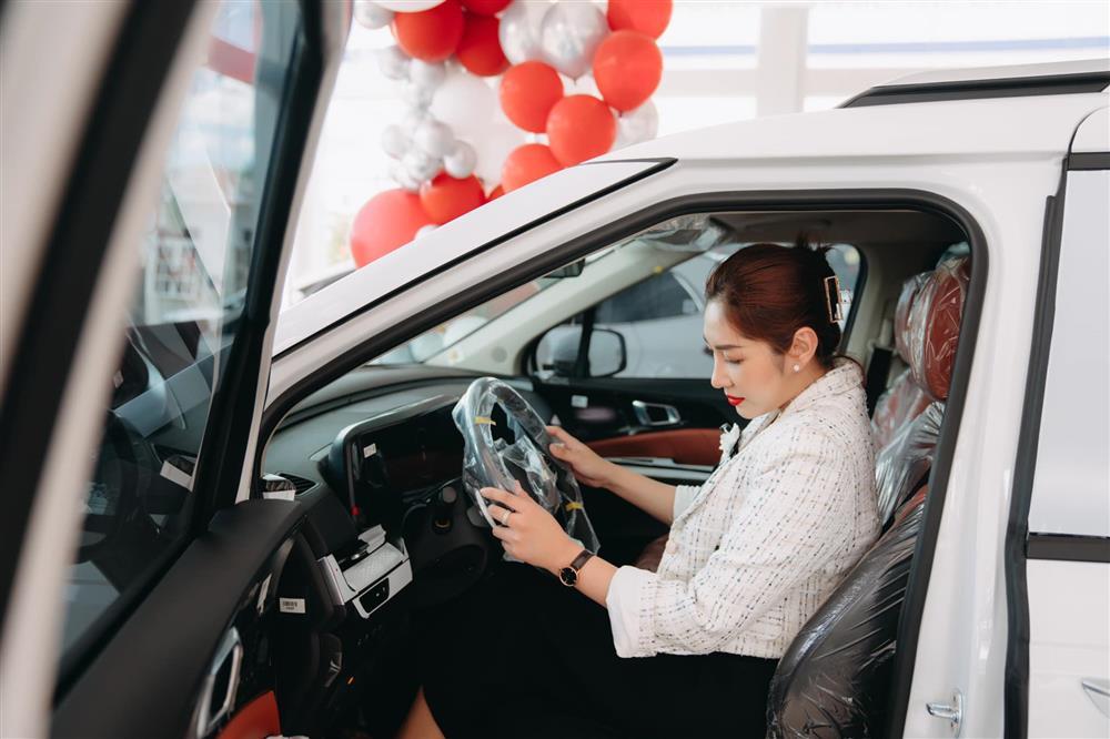 Sao Việt đón giao thừa: Ai cũng hân hoan trừ Võ Hạ Trâm-7