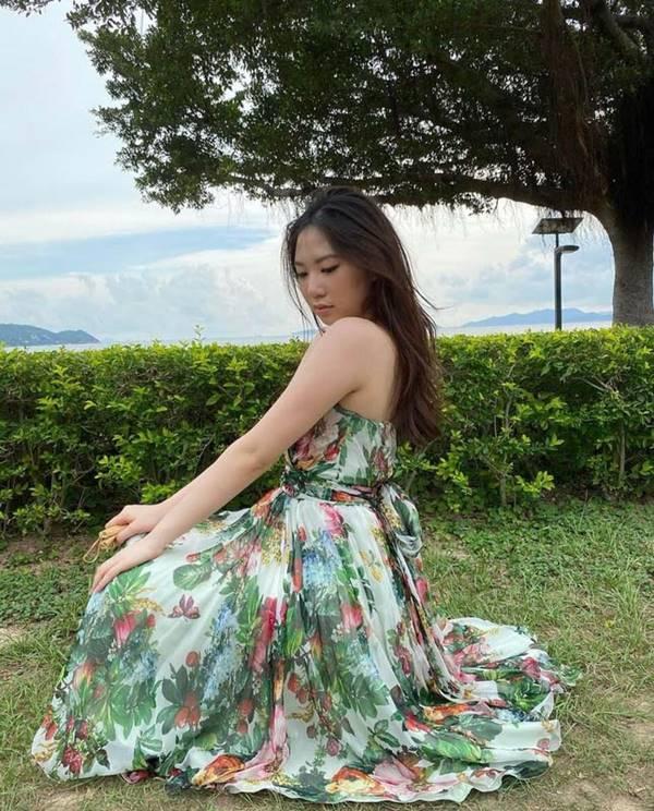 Con gái Chân Tử Đan nhan sắc vượt trội tuổi 18, chân dài hơn 1 mét-7